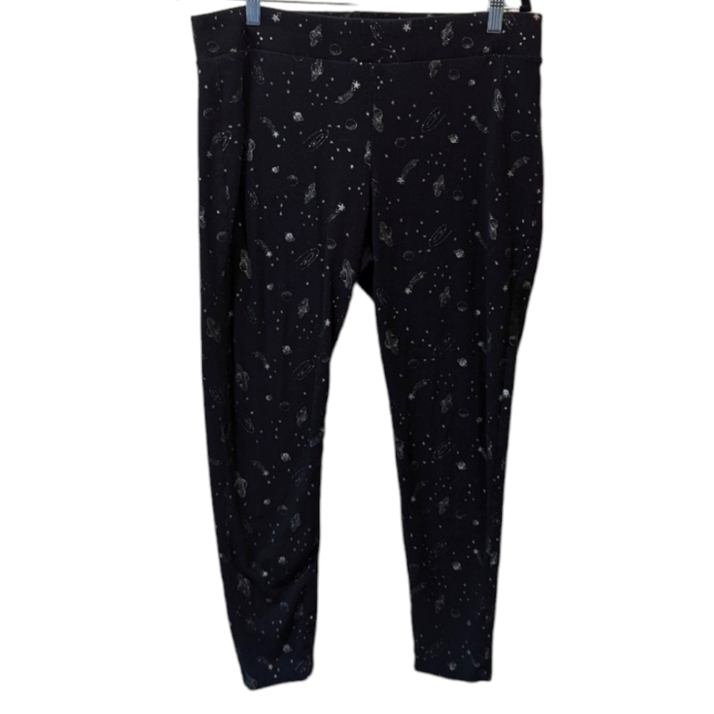 Torrid Black Stretch Leggings with Planets, Rockets & Stars Print in White (2X)